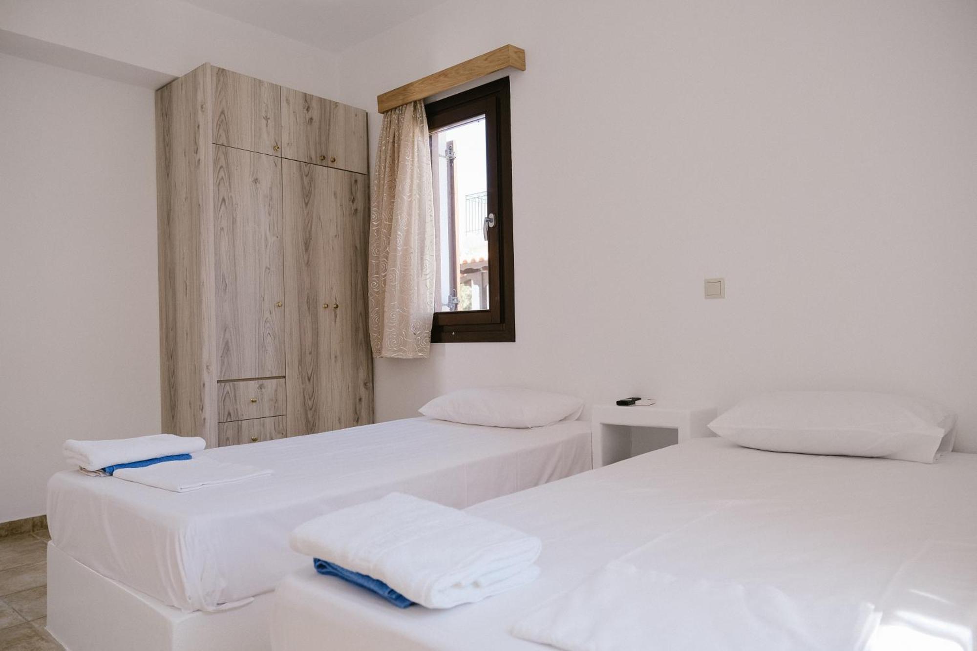 Iliaxtida Apartments Filótion Екстериор снимка